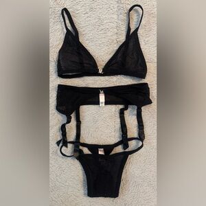 Victoria's Secret NWOT Y2K Black Mesh Bra Garter Belt Thong Panty Set Crystals